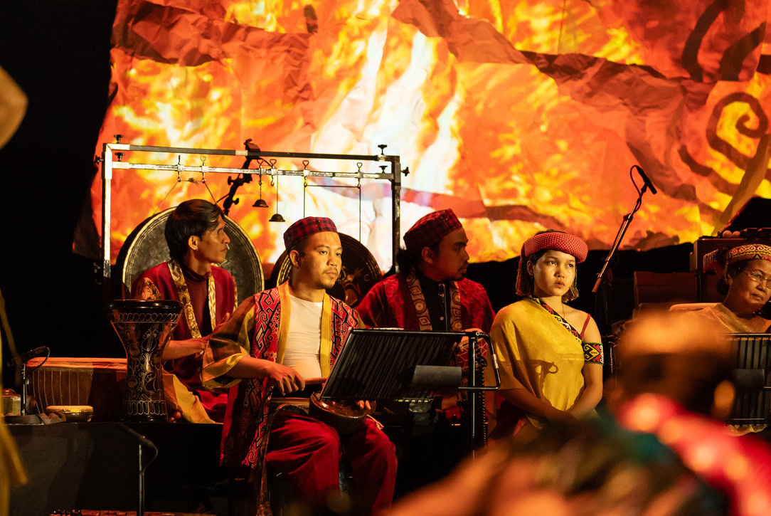 38 A06 BF2 974 B 4 F8 C 8 FFA C78 D372 C500 D 1 105 c